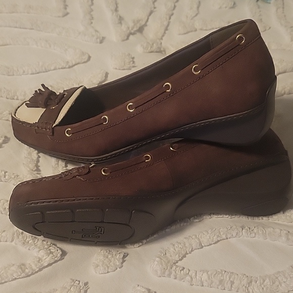 Lauren Ralph Lauren Gael Two Tone Suede Loafers New Sz 8 * See Sizing Info* - Picture 3 of 4